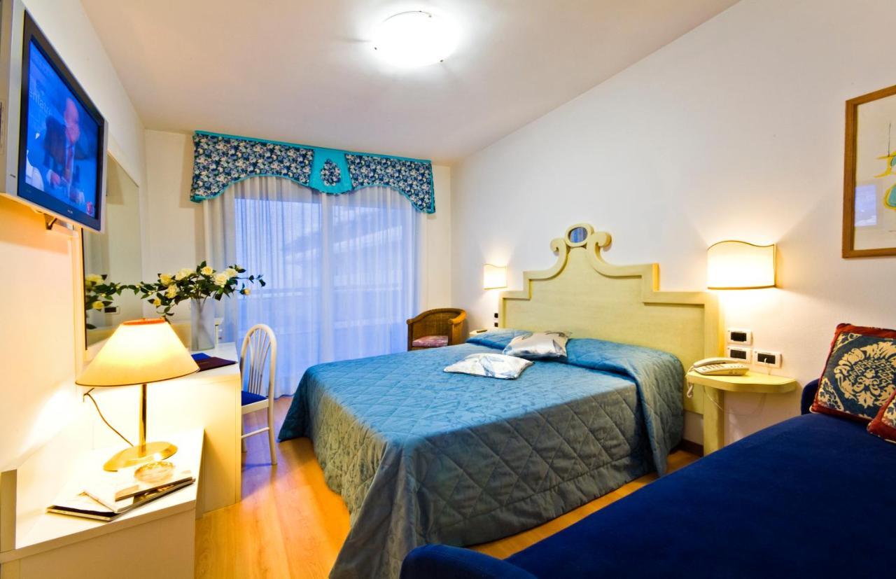 Hotel Panoramic Каорле Экстерьер фото