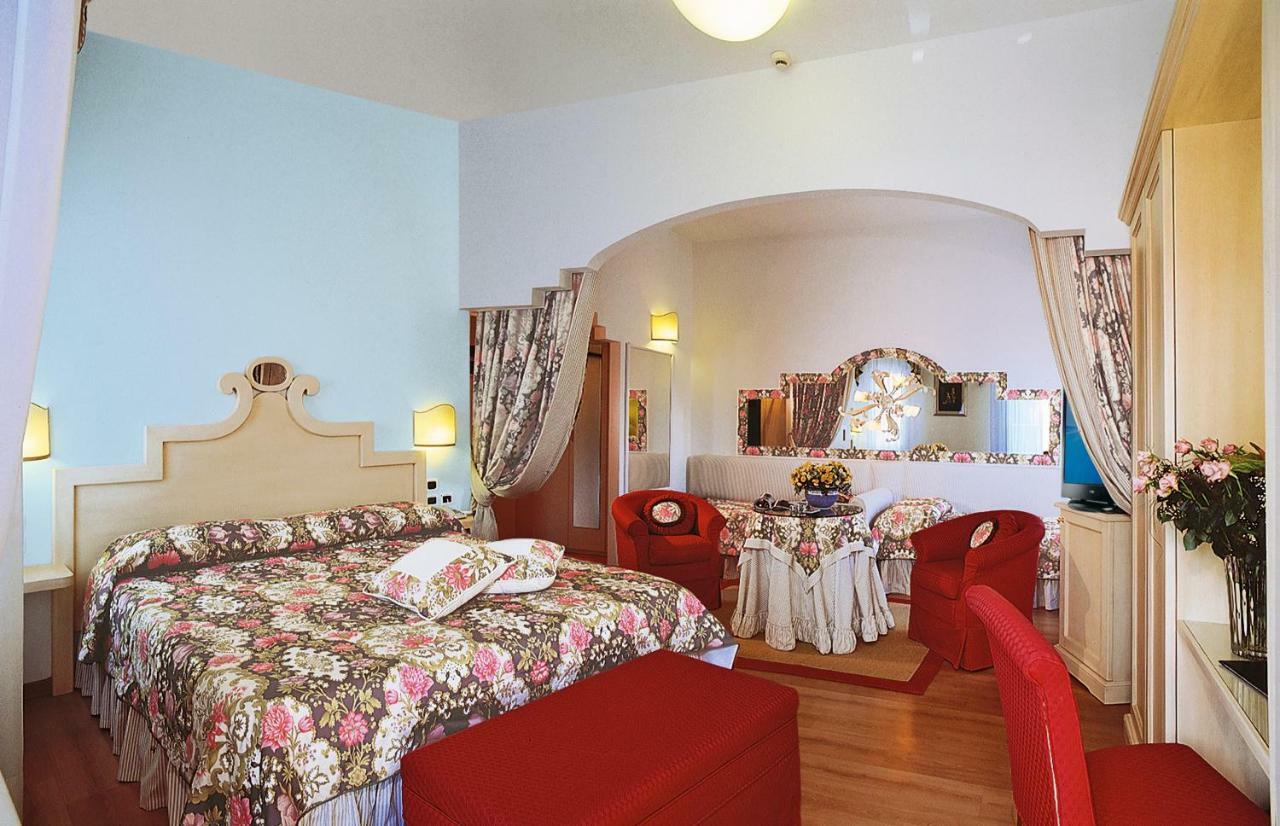 Hotel Panoramic Каорле Экстерьер фото